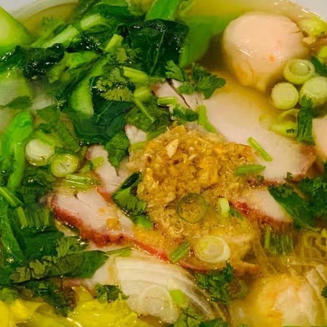Mi Lueang.